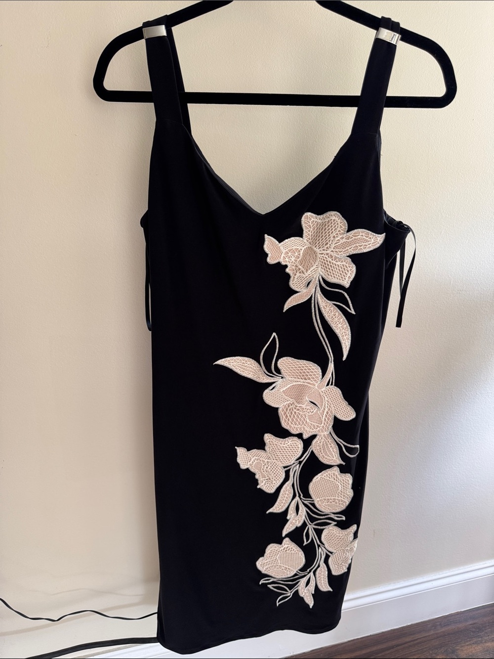 White House Black -Floral Appliqué Slip Dress - Elegant Evening Dress size M NWT